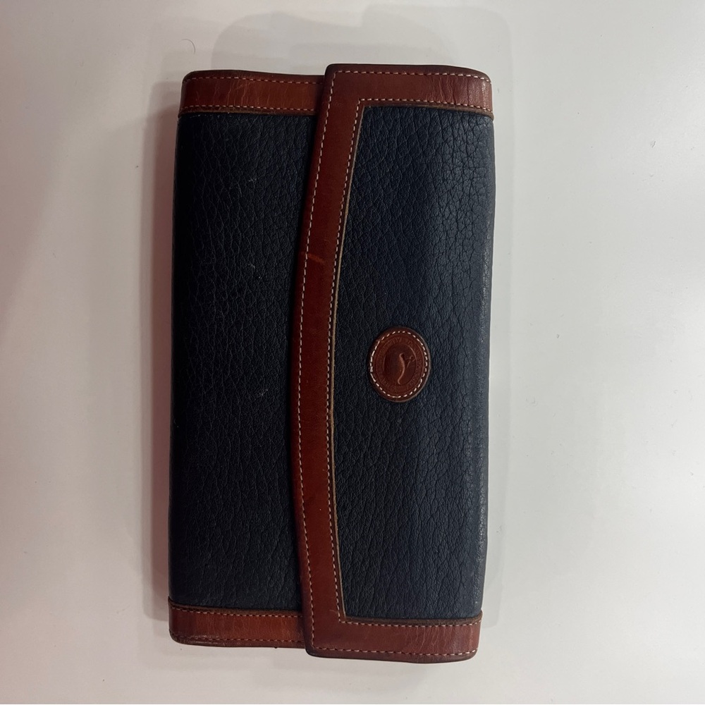 Dooney and Bourke wallet
